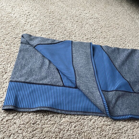 Lululemon Multi-Way Vinyasa Infinity Scarf Snap Button Knitted - Blue - Picture 2 of 2